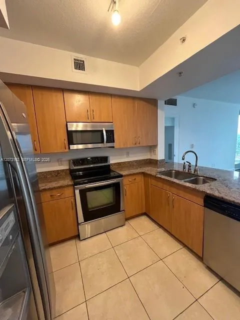 1830 Radius Dr #409 Hollywood, FL 33020
