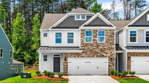 5211 Maple Blossom Trail
