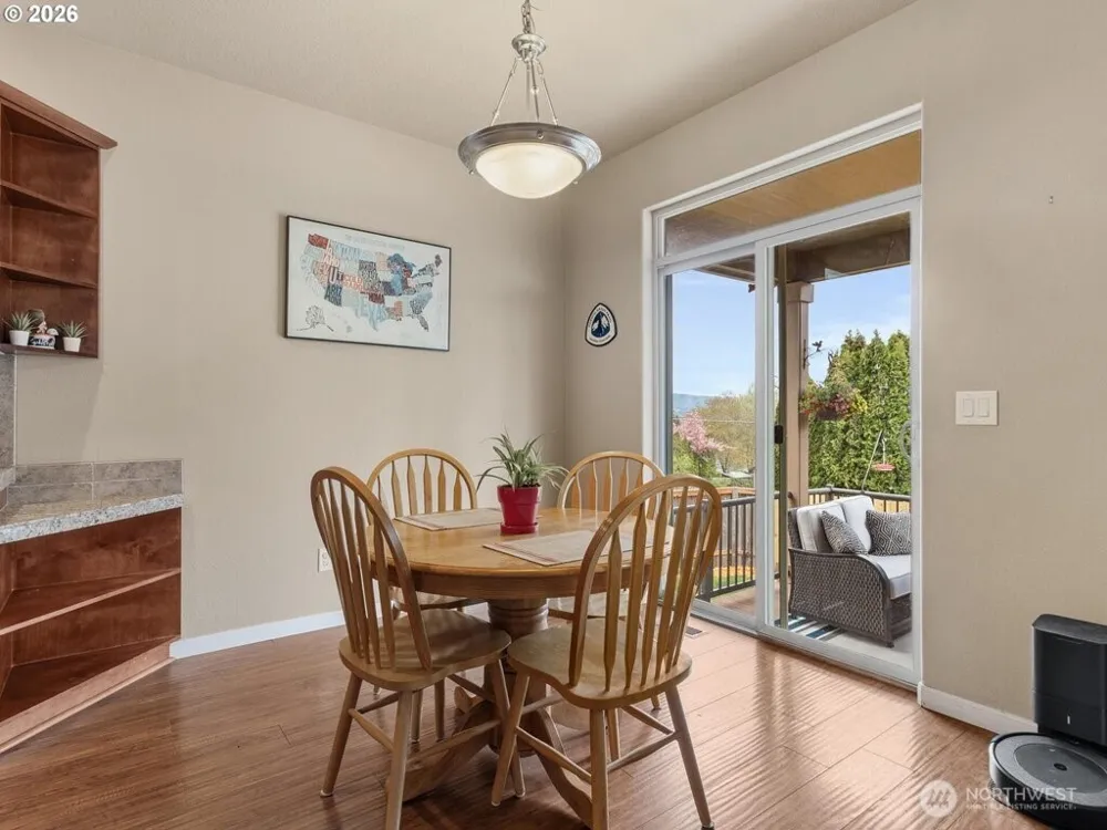 2746 NW Kent Street Camas, WA 98607