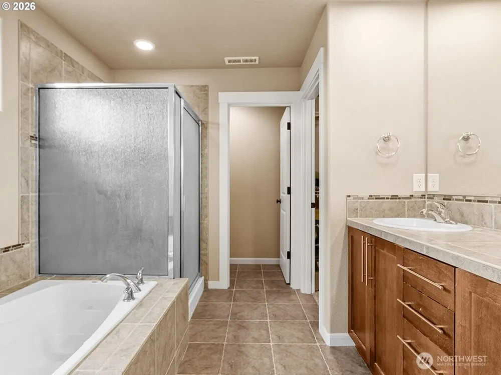 2746 NW Kent Street Camas, WA 98607