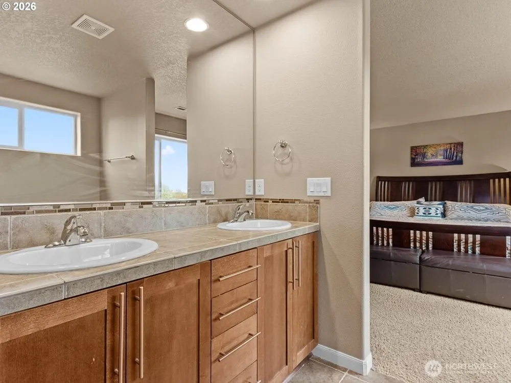 2746 NW Kent Street Camas, WA 98607
