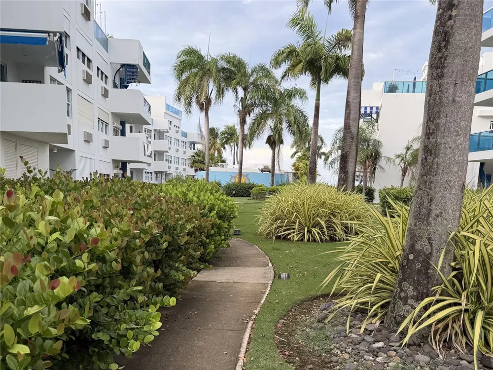SO 306 CONDOMINIO COSTA MAR BEACH VILLAGE WEST #306 Loiza, PR 00772