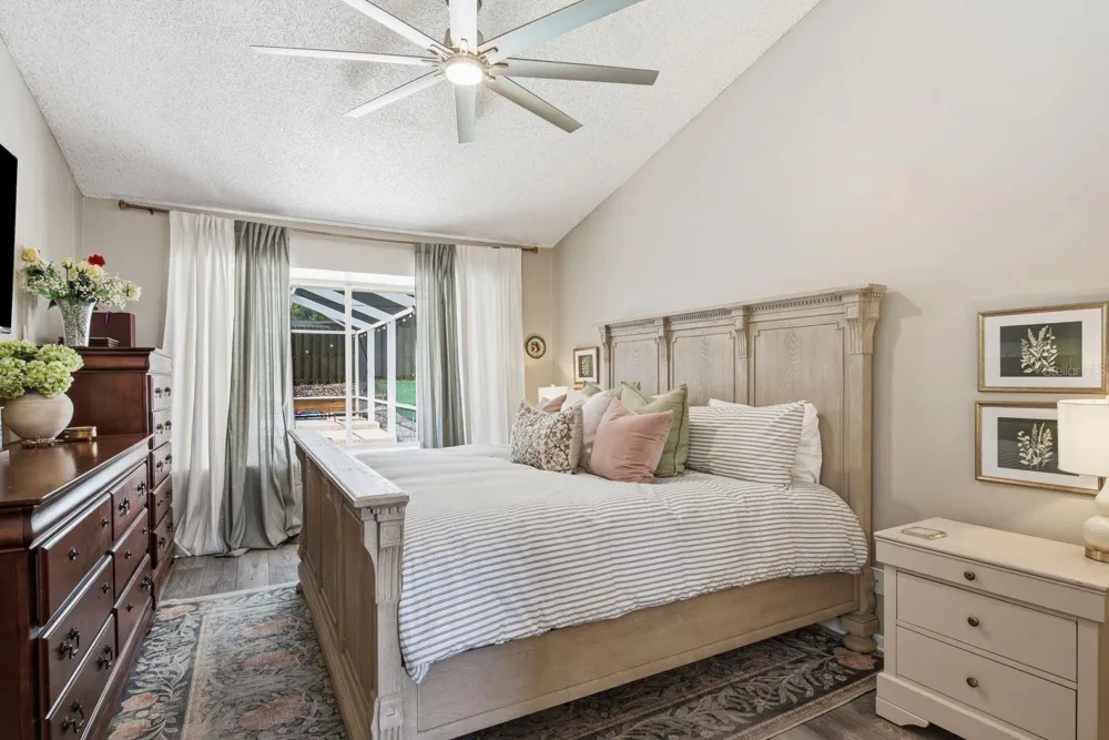 970 VALLEY VIEW CIRCLE Palm Harbor, FL 34684