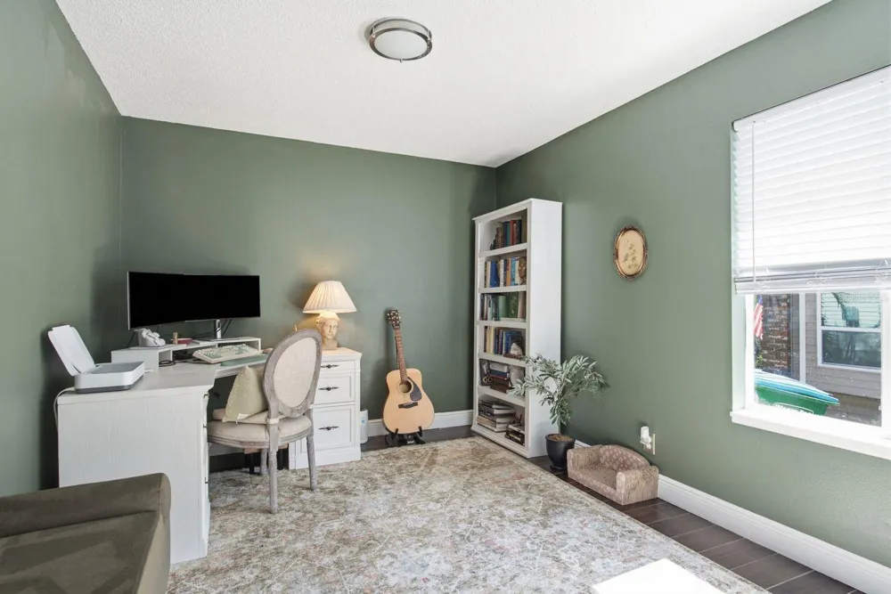970 VALLEY VIEW CIRCLE Palm Harbor, FL 34684