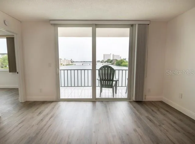 7401 BAY ISLAND DRIVE S #237 South Pasadena, FL 33707