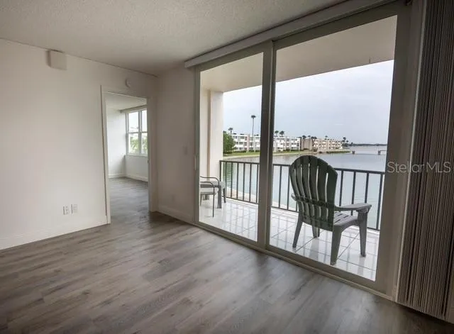 7401 BAY ISLAND DRIVE S #237 South Pasadena, FL 33707