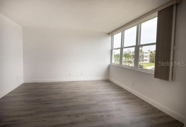 7401 BAY ISLAND DRIVE S #237 South Pasadena, FL 33707
