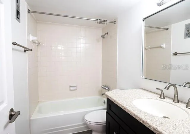 7401 BAY ISLAND DRIVE S #237 South Pasadena, FL 33707