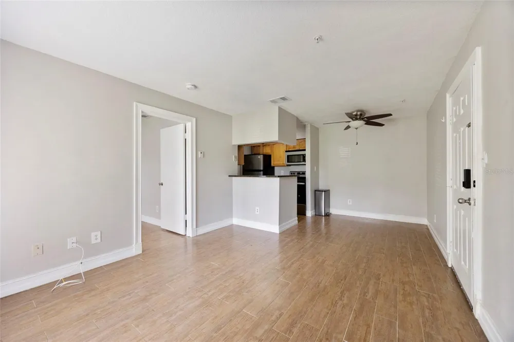 241 AFTON SQUARE #103 Altamonte Springs, FL 32714
