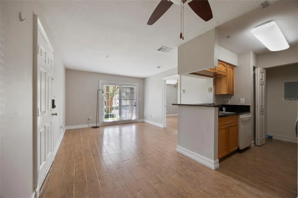 241 AFTON SQUARE #103 Altamonte Springs, FL 32714