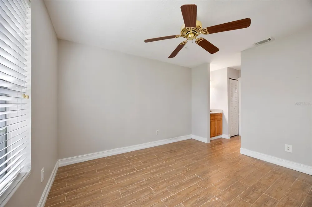 241 AFTON SQUARE #103 Altamonte Springs, FL 32714