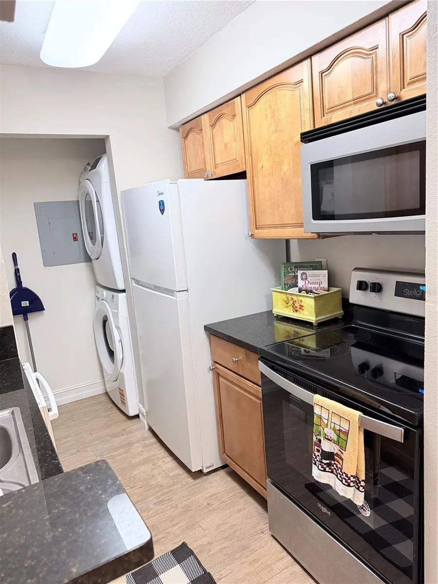 241 AFTON SQUARE #103 Altamonte Springs, FL 32714