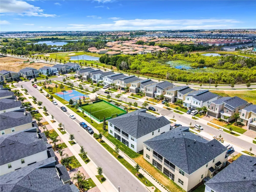 8853 CABOT CLIFFS DRIVE #104 Davenport, FL 33896