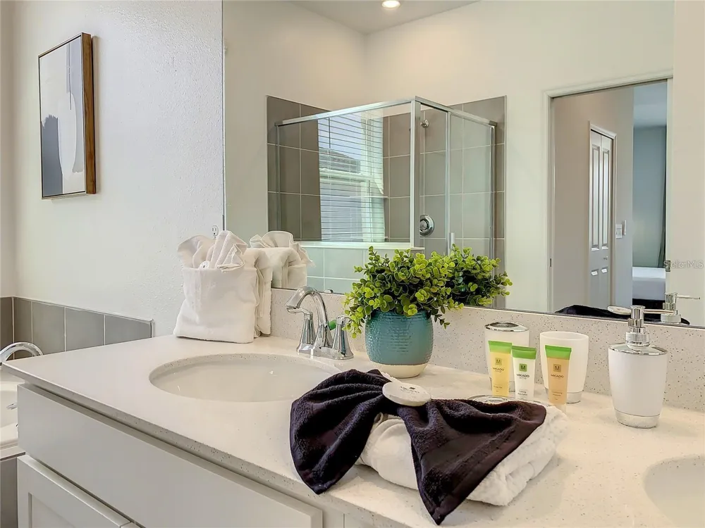 8853 CABOT CLIFFS DRIVE #104 Davenport, FL 33896