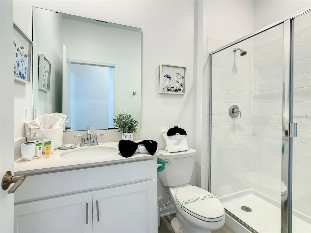 8853 CABOT CLIFFS DRIVE #104 Davenport, FL 33896