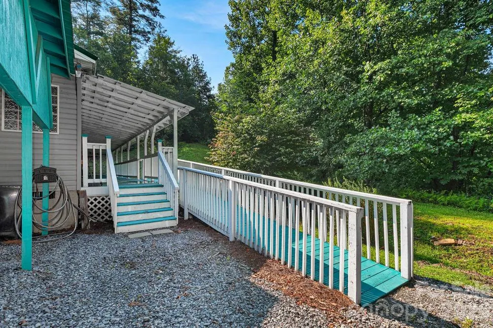 98 New Sorrells Estate Brevard, NC 28712