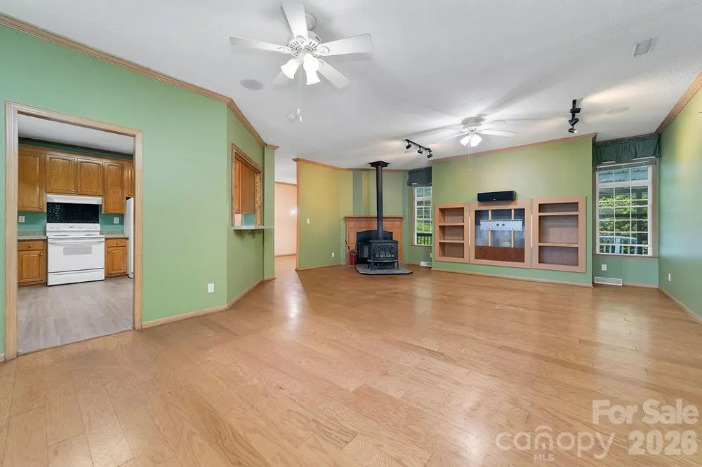 98 New Sorrells Estate Brevard, NC 28712