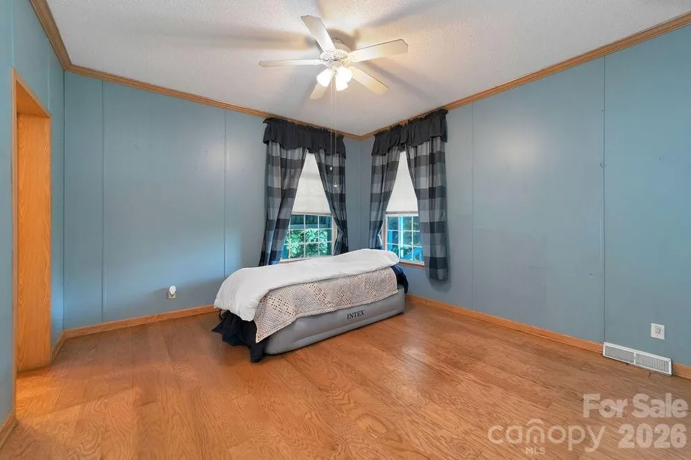 98 New Sorrells Estate Brevard, NC 28712