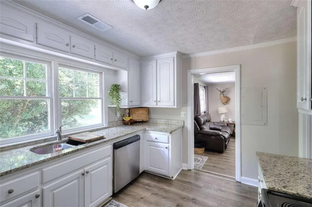 186 S Forest Avenue S Social Circle, GA 30025