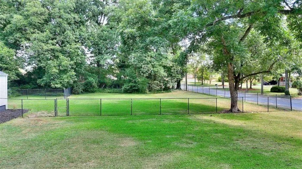 186 S Forest Avenue S Social Circle, GA 30025