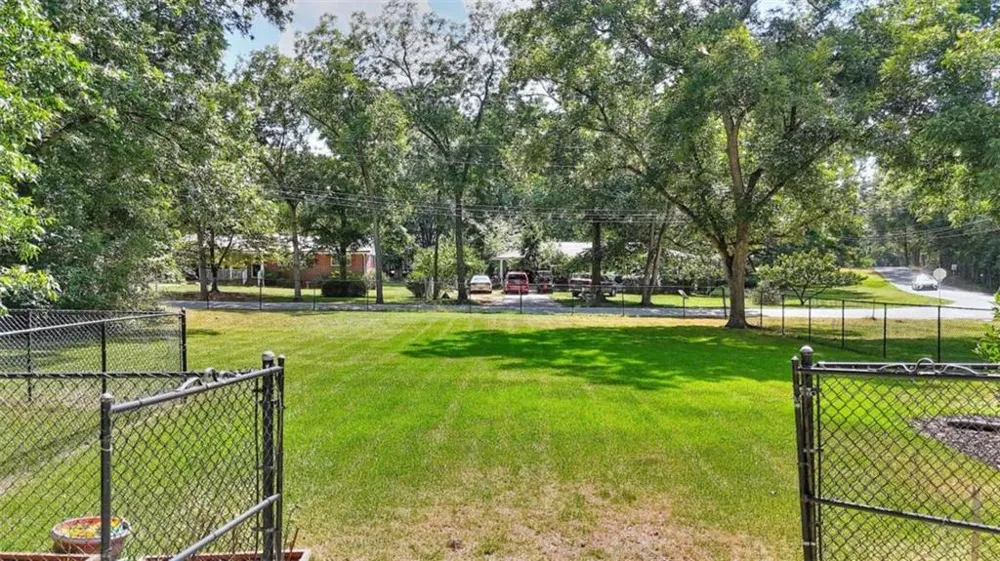 186 S Forest Avenue S Social Circle, GA 30025