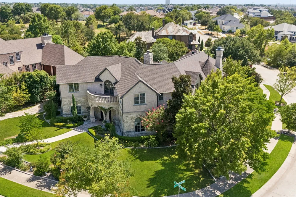 2404 Hollow Hill Lane Lewisville, TX 75056