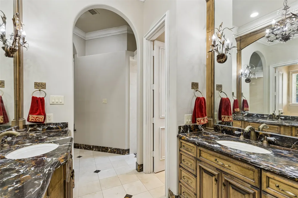 2404 Hollow Hill Lane Lewisville, TX 75056