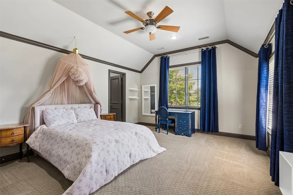 2404 Hollow Hill Lane Lewisville, TX 75056