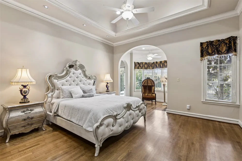 2404 Hollow Hill Lane Lewisville, TX 75056