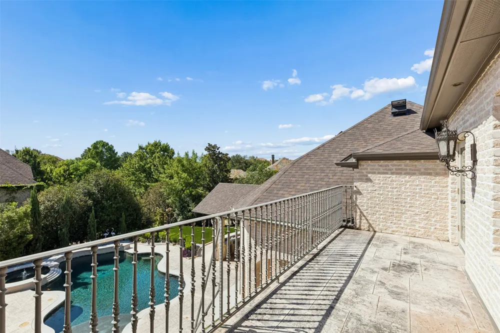 2404 Hollow Hill Lane Lewisville, TX 75056