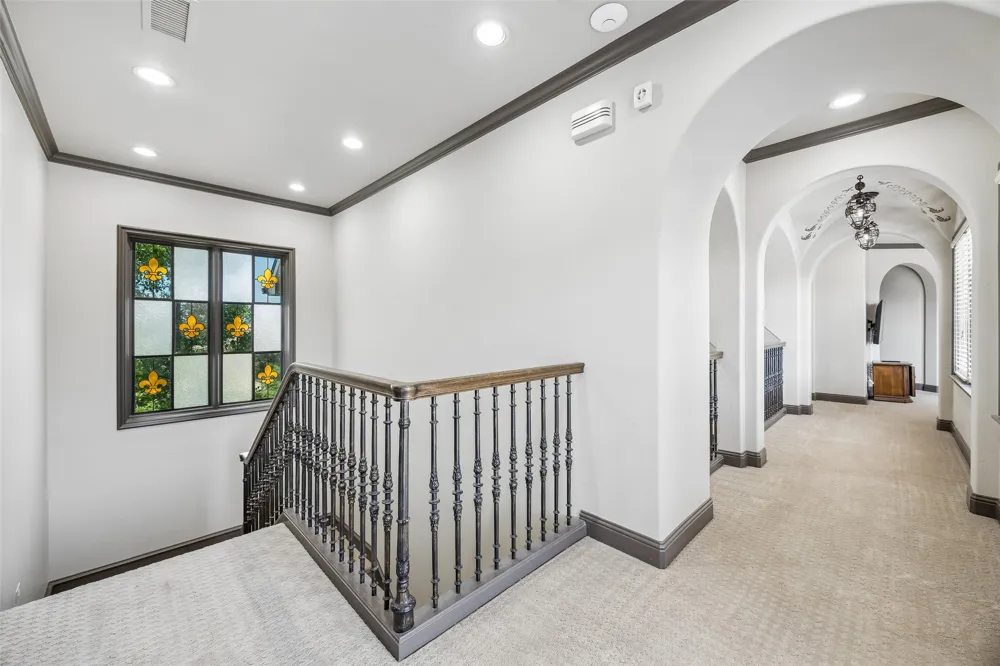 2404 Hollow Hill Lane Lewisville, TX 75056