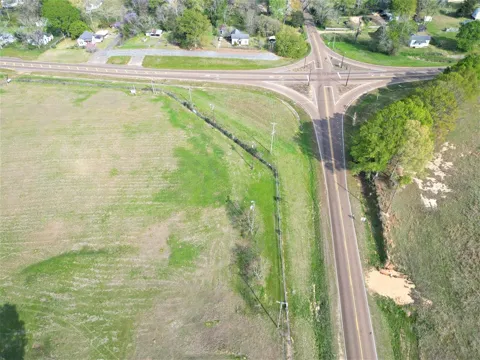 3094 Airport Fernwood Road