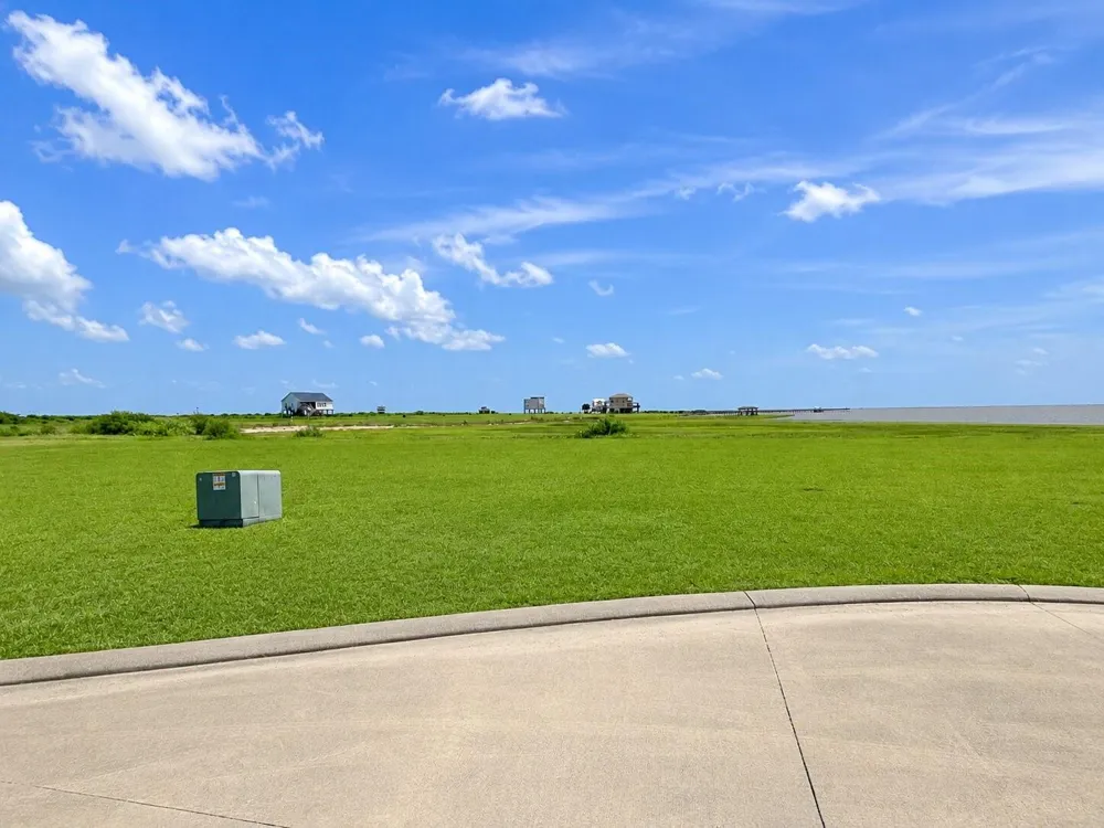 3433 Chateau Way Palacios, TX 77465