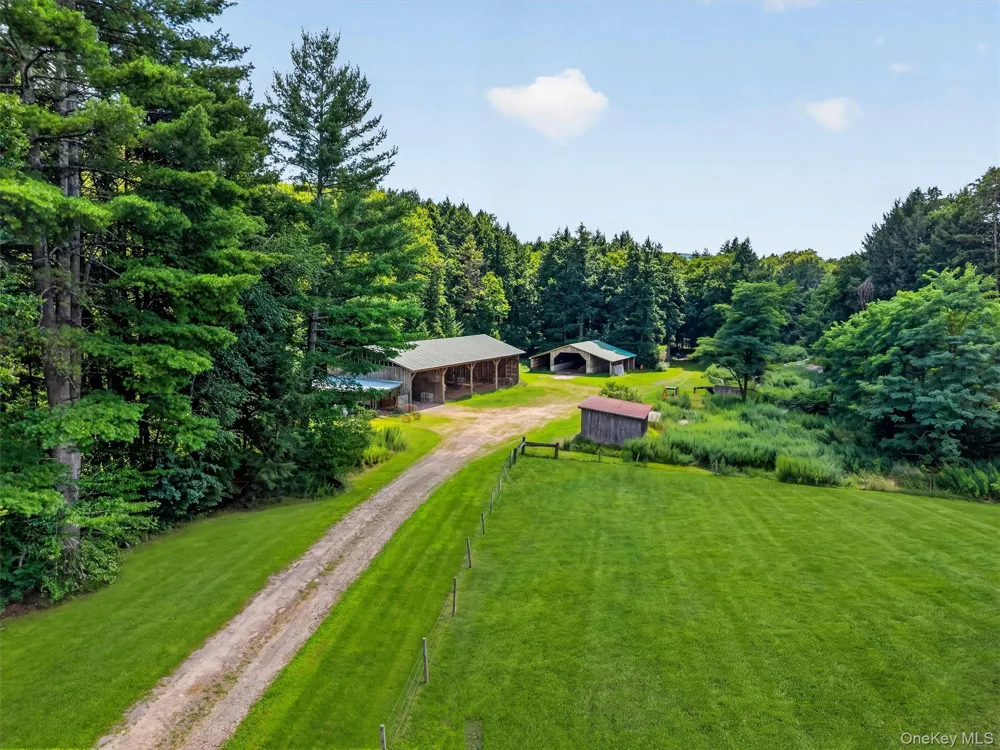 139 Callicoon Center Road Jeffersonville, NY 12748