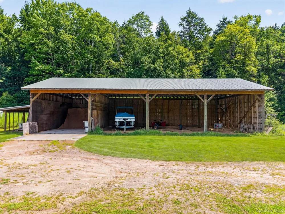 139 Callicoon Center Road Jeffersonville, NY 12748