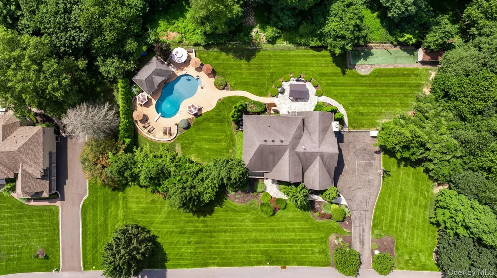 12 Stone Meadow Lane Suffern, NY 10901