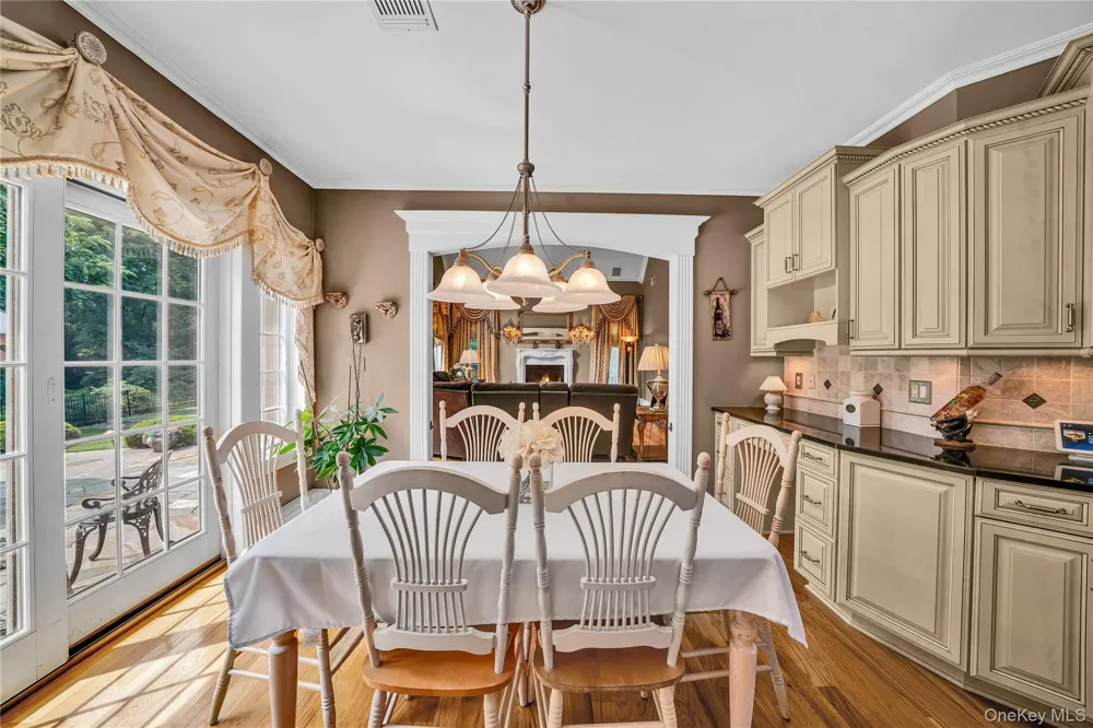 12 Stone Meadow Lane Suffern, NY 10901