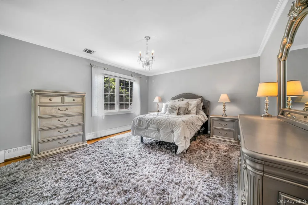 12 Stone Meadow Lane Suffern, NY 10901