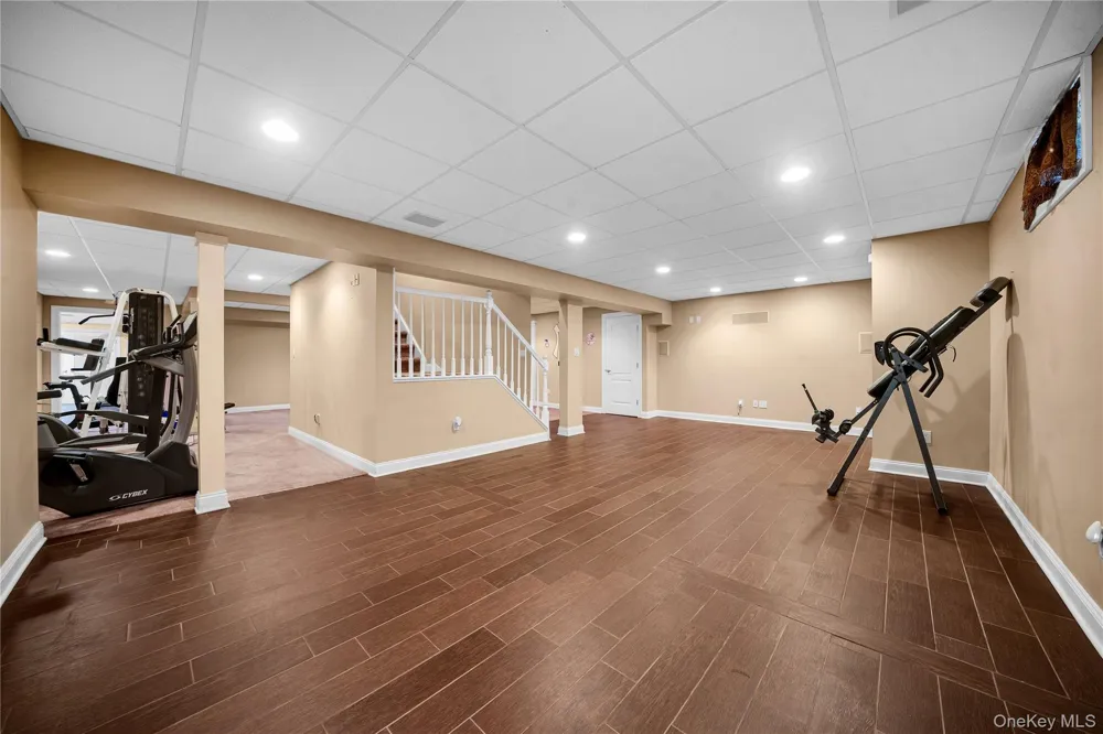 12 Stone Meadow Lane Suffern, NY 10901