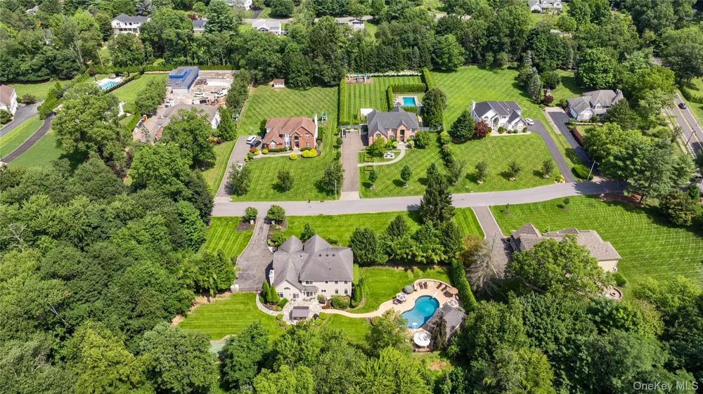 12 Stone Meadow Lane Suffern, NY 10901
