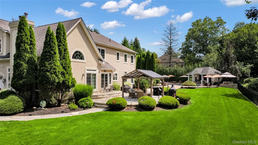 12 Stone Meadow Lane Suffern, NY 10901