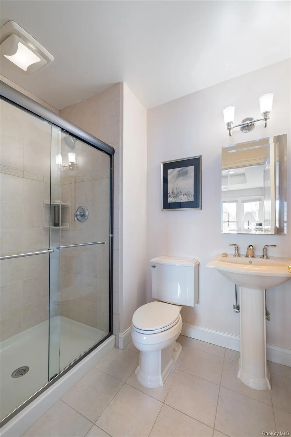 469 Pacing Way Westbury, NY 11590