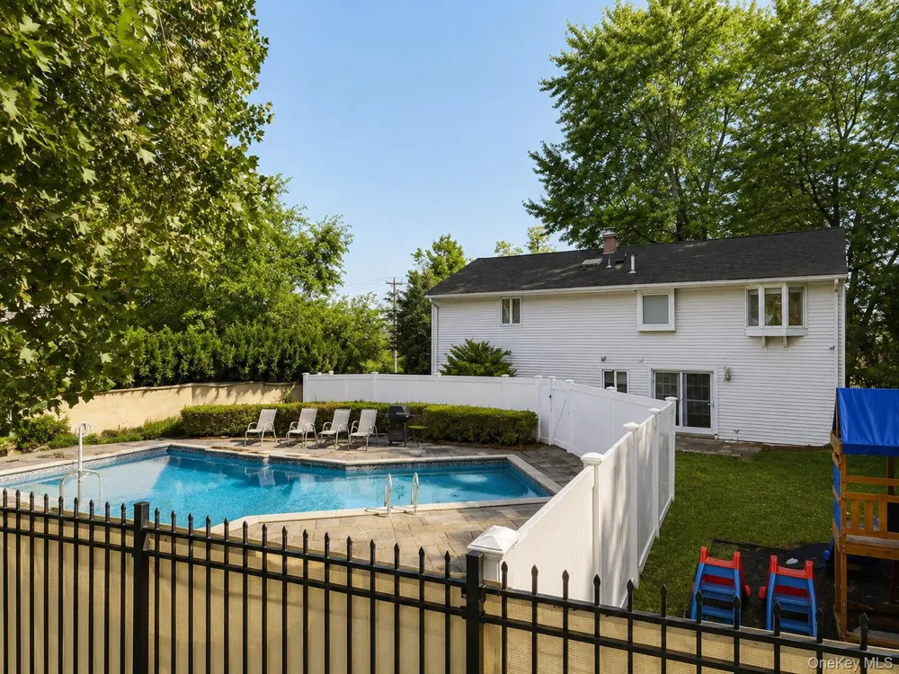 132 Hilltop Road Monroe, NY 10950