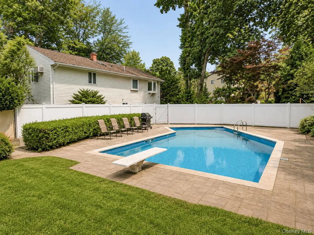 132 Hilltop Road Monroe, NY 10950