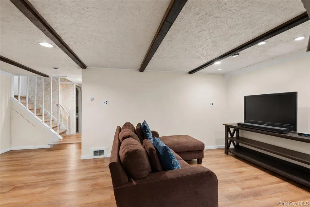 254 Farrington Avenue Sleepy Hollow, NY 10591