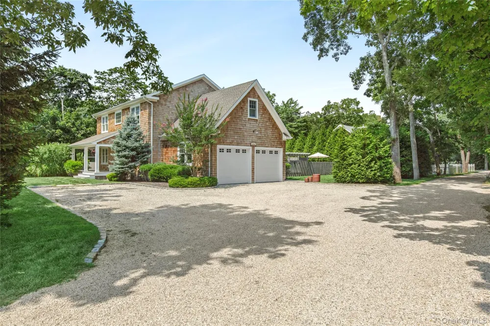 134 Montauk Highway Westhampton, NY 11977