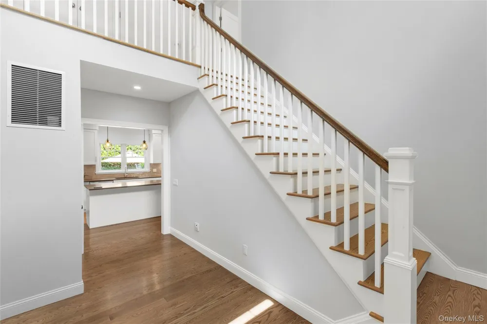 134 Montauk Highway Westhampton, NY 11977