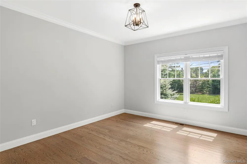 134 Montauk Highway Westhampton, NY 11977