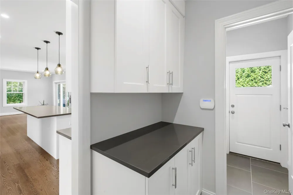 134 Montauk Highway Westhampton, NY 11977