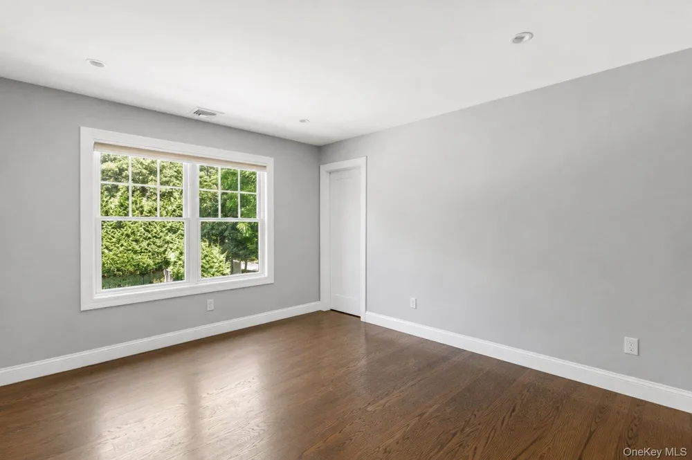 134 Montauk Highway Westhampton, NY 11977